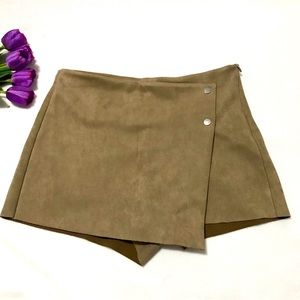 Zara tan skort faux suede size Large